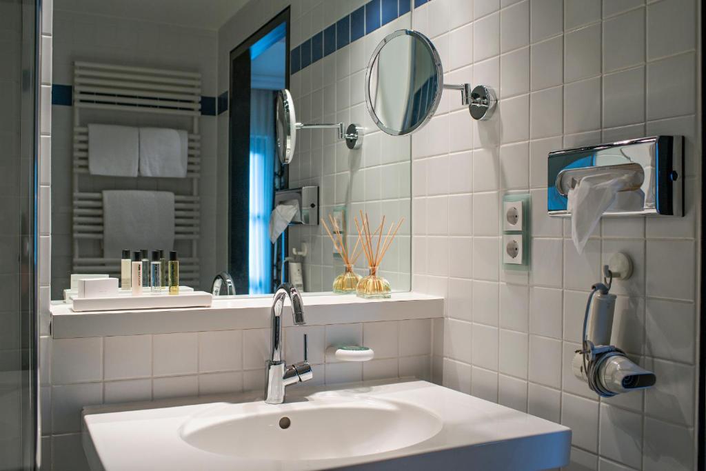 Kahl am Main Zeller-Hotel+Restaurant חדר תמונה