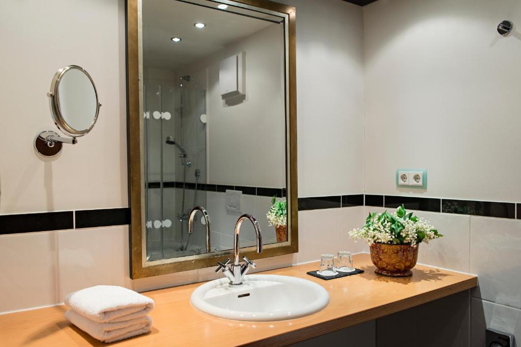 Kahl am Main Zeller-Hotel+Restaurant חדר תמונה